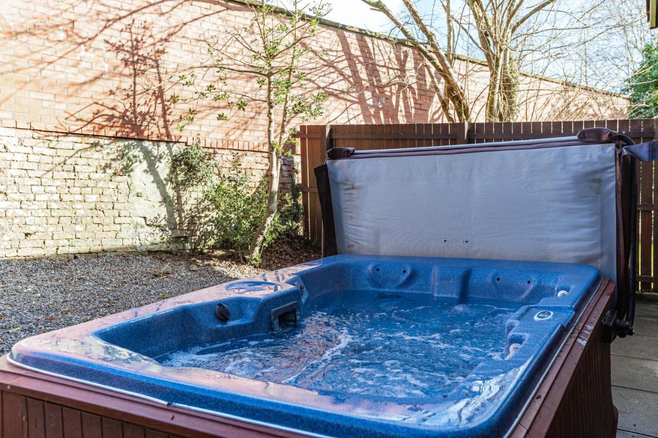 Bluebell Lodge 24 With Hot Tub นิวตันสจวร์ต ภายนอก รูปภาพ